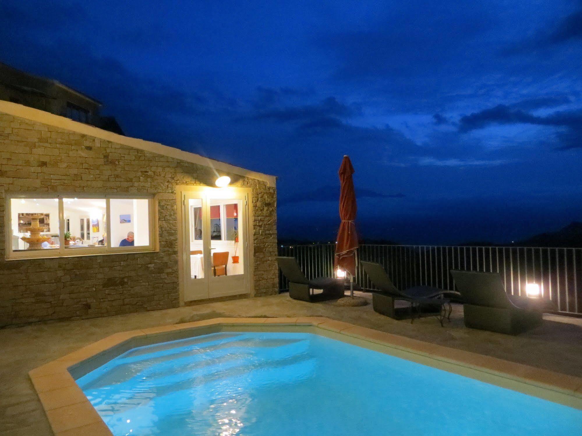 Casa Di Lucia Mi-hotel Hotel